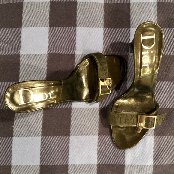 Dior Vintage Trotter Heel with Monogram Fabric - Picture 2 of 8